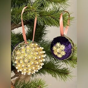 Set of 2 Handmade Vintage Style Push Pin Christmas Ball Ornaments Sequins Beads